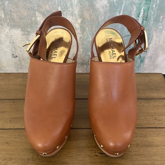 NWOT MICHAEL Michael Kors Adjustable Leather Studded Platform Slingback - Picture 3 of 11